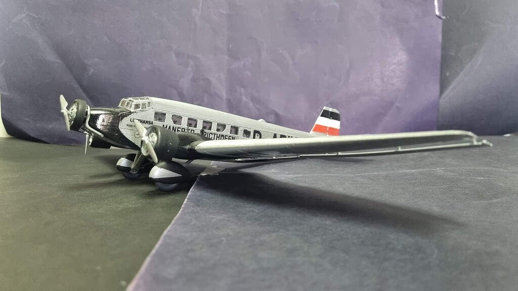 Schuco Aviation 1/72 ユンカース Ju 52/3m シルバー Manfred von Richthofen 国際貿易 403551800 : Schuco Junkers Ju 52&frasl;3 m Manfred von Richthofen Reg. D