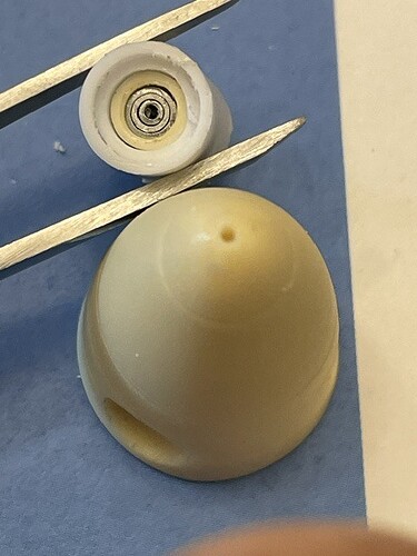Spinner hole