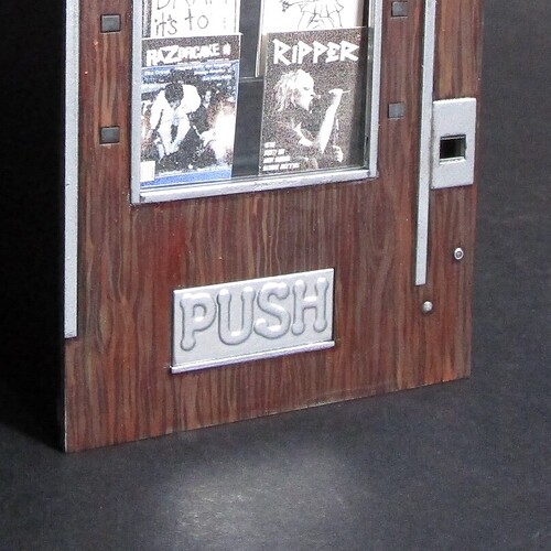 KoS1_Zines_22_PUSH_door