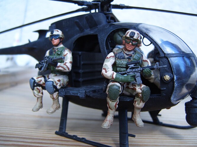MH-6J with Operators and Pilot 002