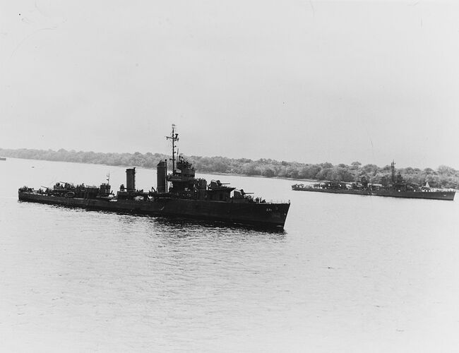 USS Conyngham (DD-371) at Espiritu Santo, New Hebrides, 15 February 1943