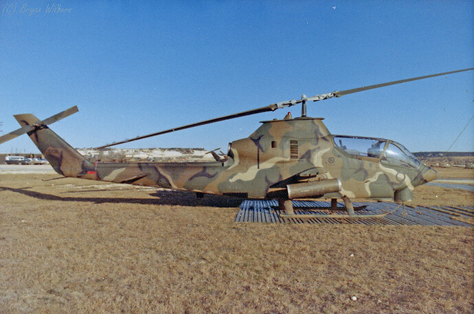 AH-1G_67-15725_7-17_LzPhantom_FtHood_1975 SM