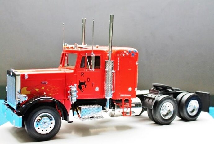 Peterbilt 359 18