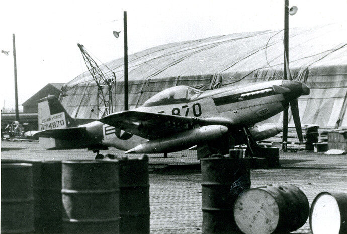F-51D_474870_FF-870_at Renfrew 1953 No1(2)