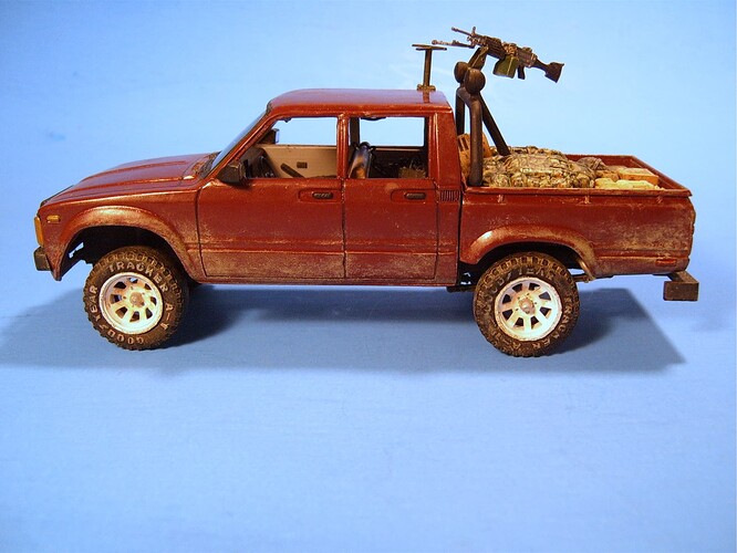 Toyota Hilux crew cab 010