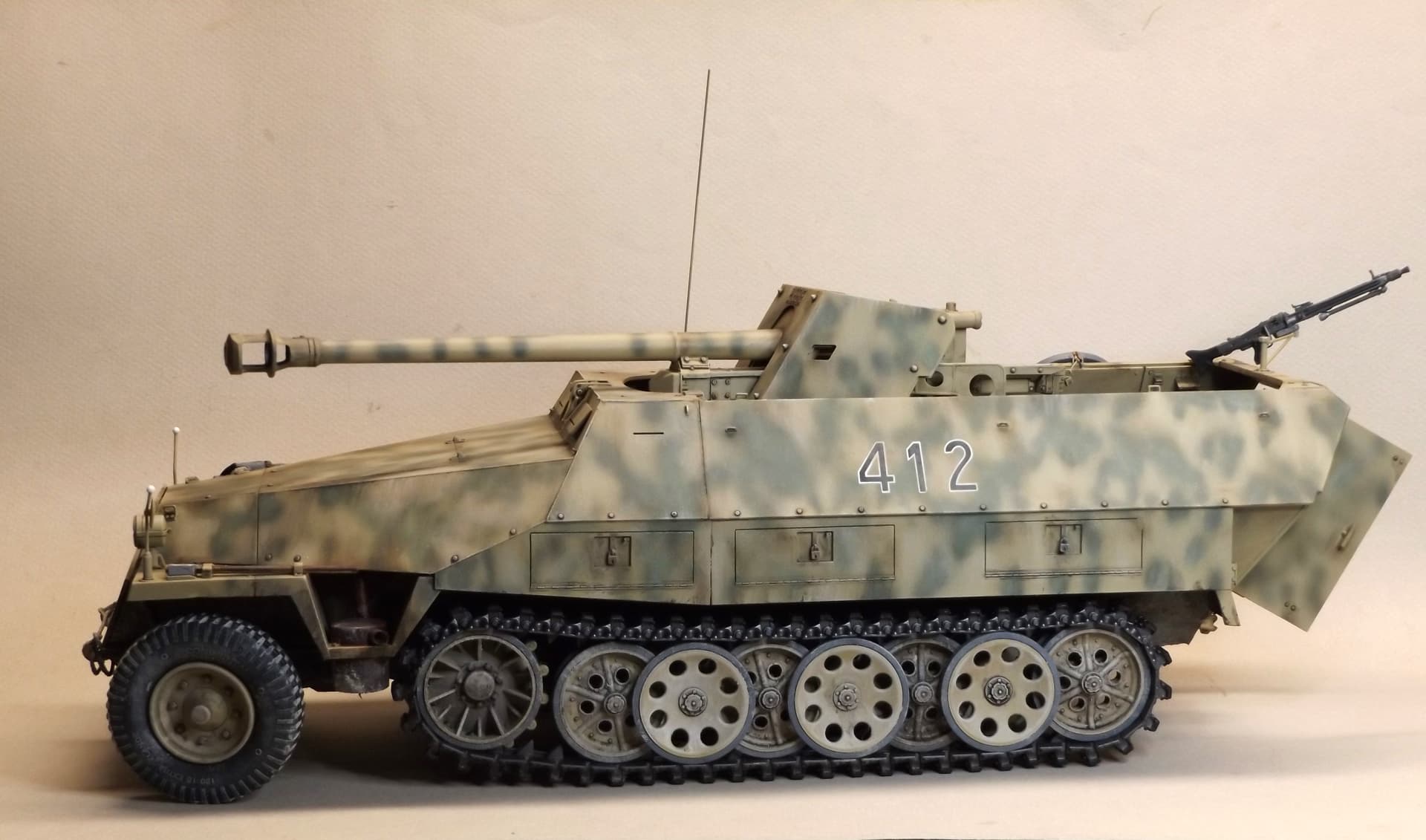 Das Werk 1/16 scale SdKfz. 251/22 Ausf. D 
