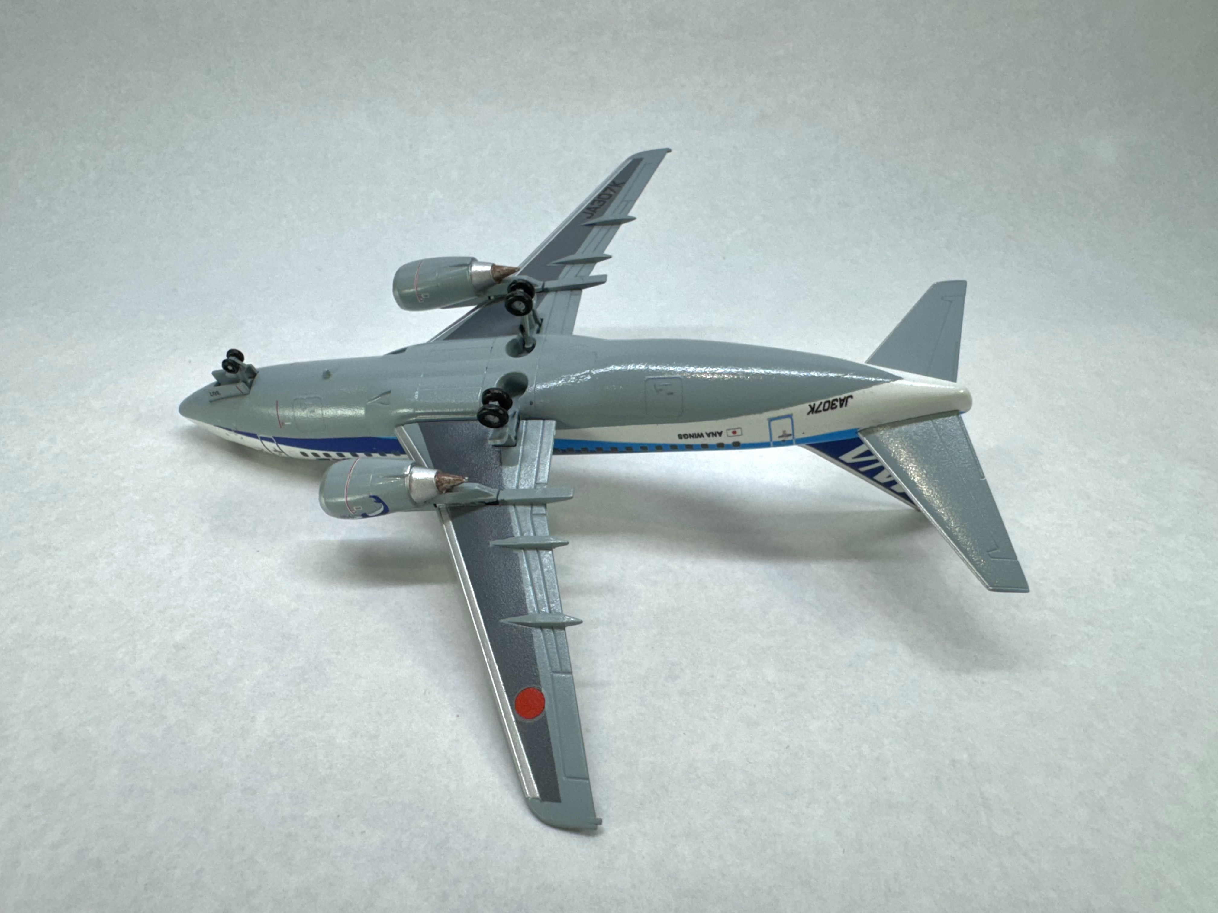 1/200 ANA 737-500 