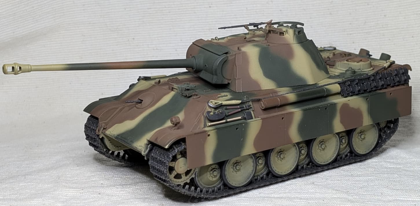 TAMIYA 32520 – Maquette Char Panther Ausf.G – Échelle 1:48 – Modèle Plastique à Monter – Dès 14 Ans