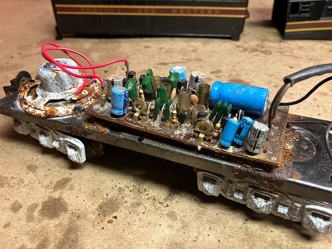 Lionel_8100_N&W_J_4-8-4_27