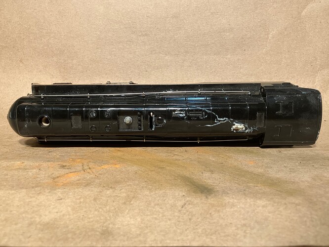 Lionel_8100_N&W_J_4-8-4_08