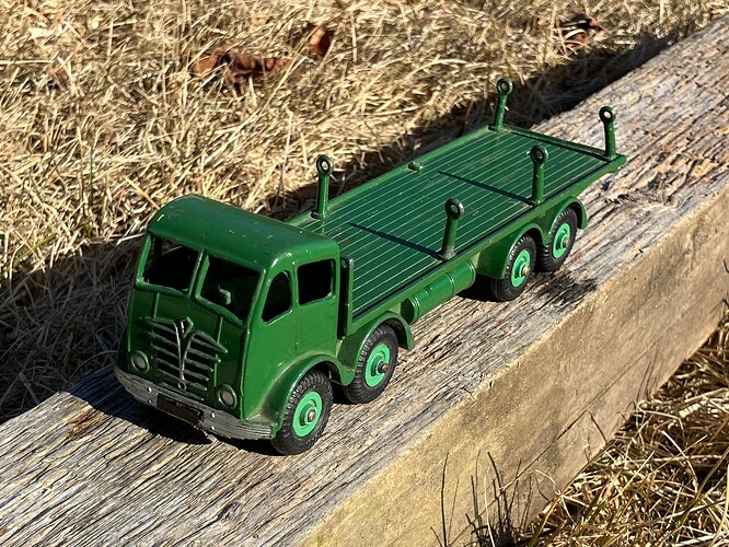 Dinky_905_01