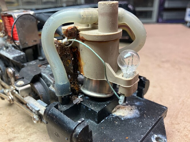 Lionel_8100_N&W_J_4-8-4_22