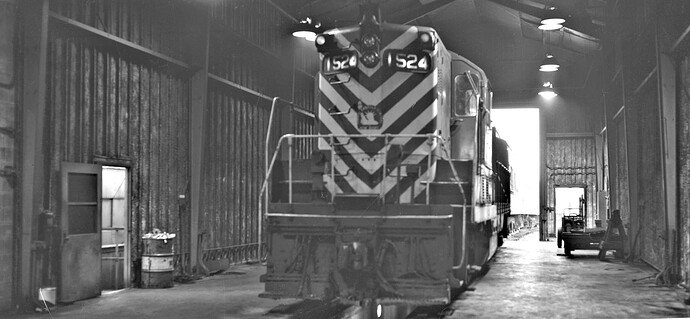 CNJ. FPSD-37 #1524. Raritan engine house.  Sept 1973