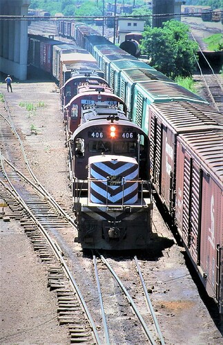Ex. Lehigh Valley C420 #406, 415 and 404 departing Enola, PA. July 16, 1976