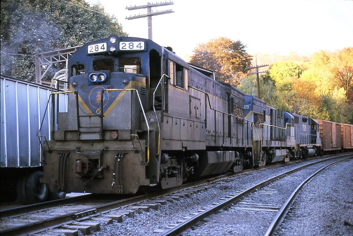 D&H U23B #284, former Maine Central.  Oct 1985