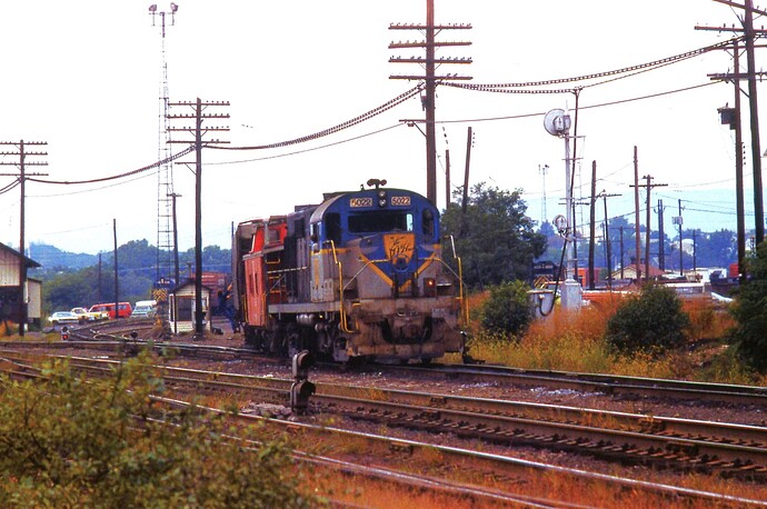 D&H. CRS-36 #5022 is drilling the yard at Green Ridge, Scranton, PA. Oct 1979