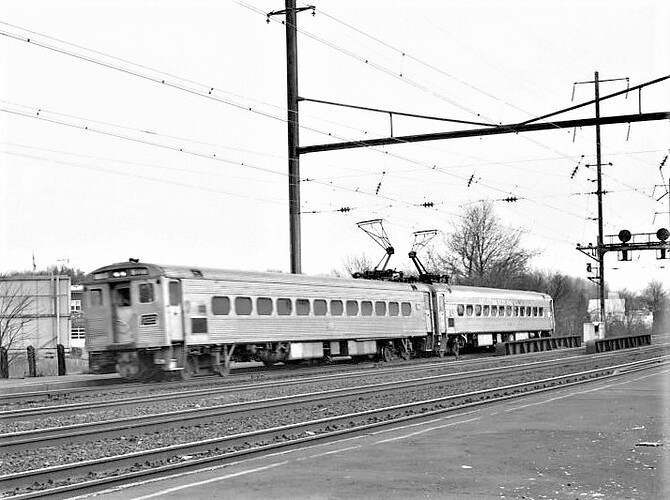 Penn Central Pioneer III cars, Iselin, NJ March 16,  1975, west bound