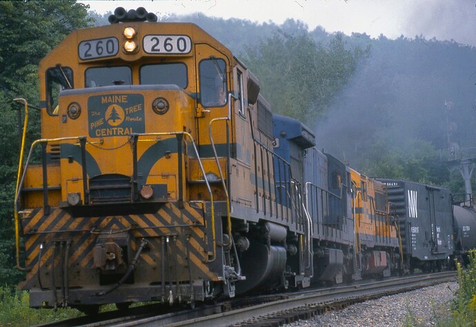 D&H. Main Central 260. North end of Belden Tunnel at Allen Road. Aug 84