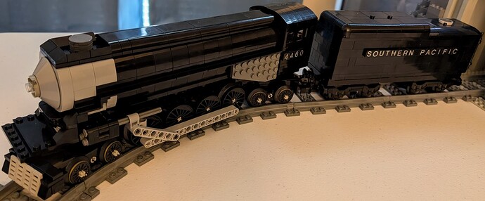 Southern Pacific 4-8-4 steam loco - GS-6 Daylight 4460 - 7 wide real world MOC - front