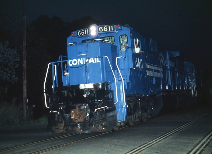 Photo 132. C36-7 #6611. Prospect Ave crossing, Piscataway, NJ. August 1986.