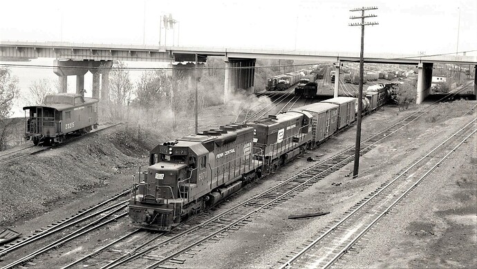 PC SD-40 #6078 U25C #6528, west freight at Enola, PA. Sept 29, 1973