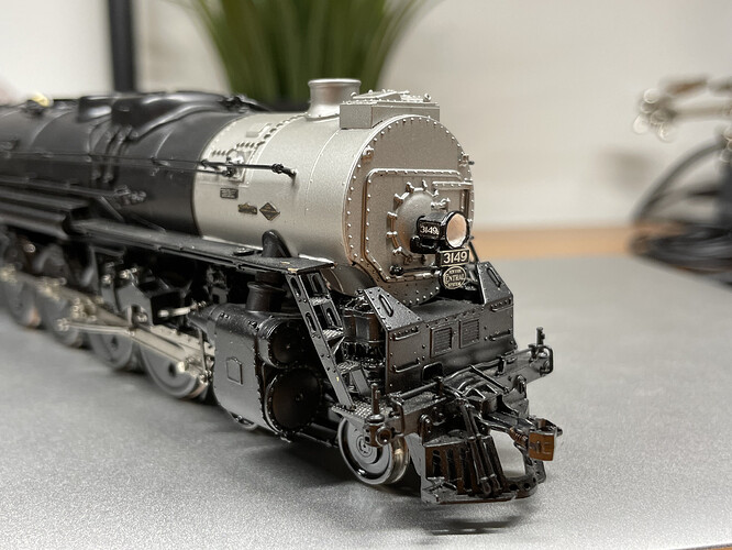Customizing a Broadway Limited New York Central L-4b 4-8-2 Mohawk