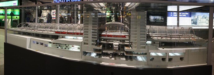 Berlin_Hauptbahnhof_Modell_stitched_302_2009_PD