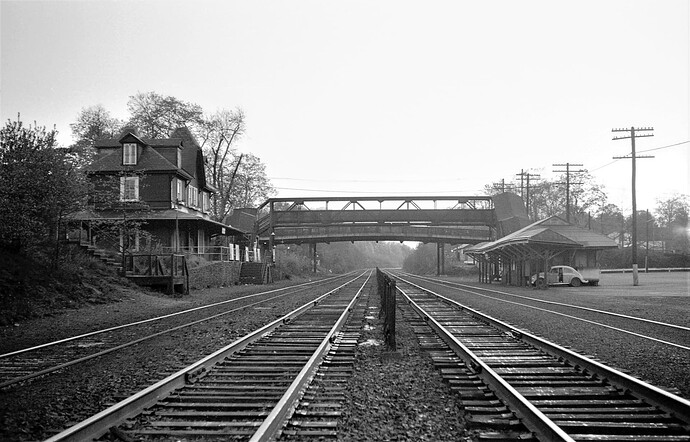 CNJ. Fanwood, NJ. Looking east in November 1973