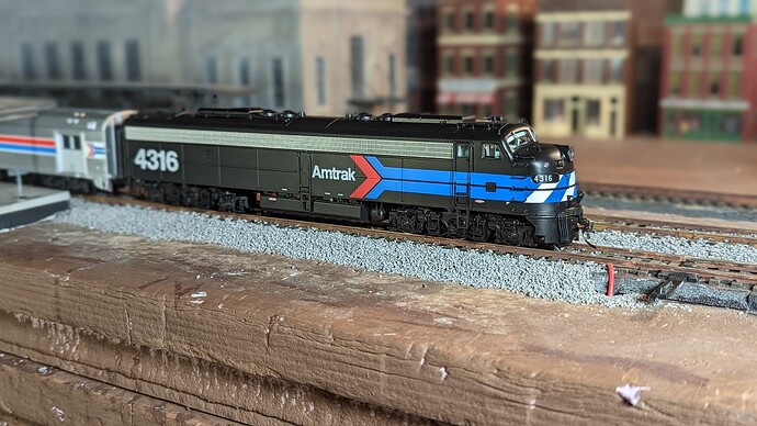 40-FEF-Amtrak E8A Black