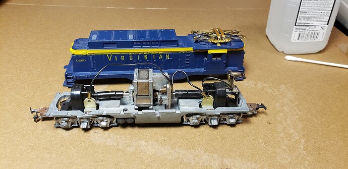 2026-01-05 Athearn locomotive rectifier engine (1)
