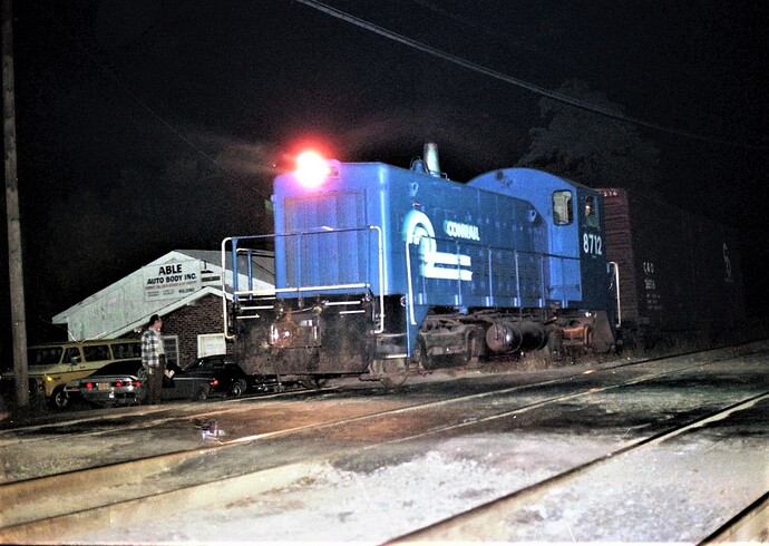 SW-900 #8712 (ex Reading) switching cars at New Market Ave. Piscataway, NJ Oct 5,1981