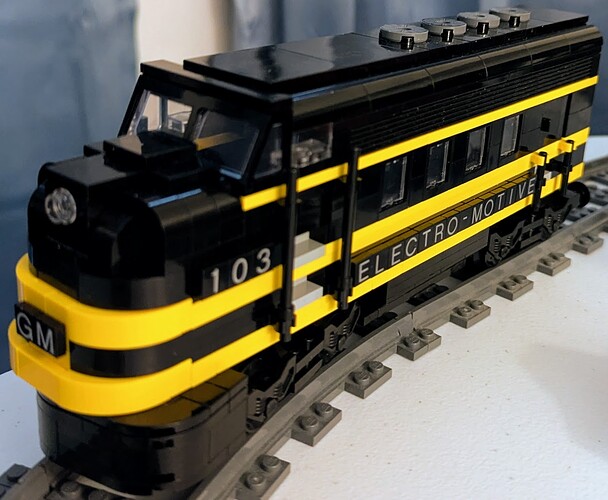 EMD FT 103 (the diesel that did it) - set 10020 MOD - front