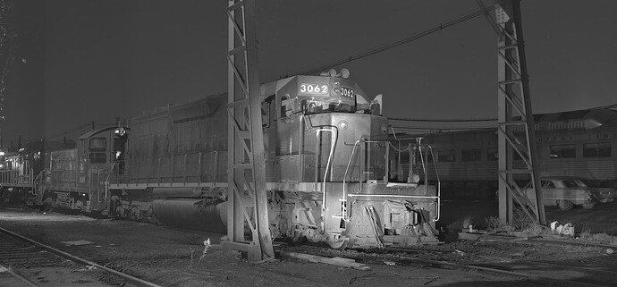 CNJ. SD-40 #3062 being serviced at the E-Port engine terminal in March 1973.