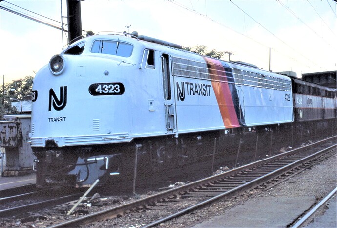 NJT. E-8 #4323 at South Amboy, NJ. 1982. #4323 is ex-NYC & PC #4076, PC #4323, blt 7-52)