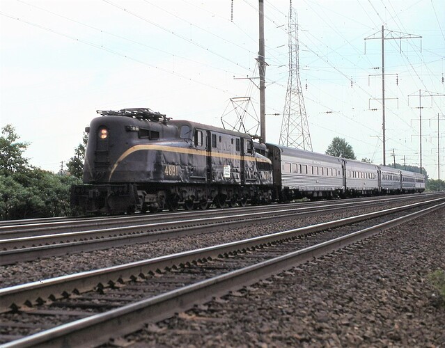 PC GG1 #4891 westbound at Livingston Ave, near signal #347, New Brunswick, NJ. August 1972