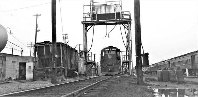 CNJ GP40-P #3678 at Raritan Engine Terminal sanding tower. 1973