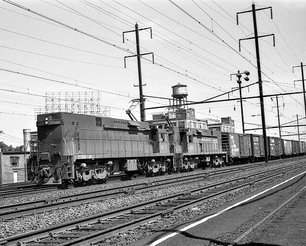 Penn Central. E-44's #4413 & #4423 westbound at North Rahway, NJ Sept 10, 1973