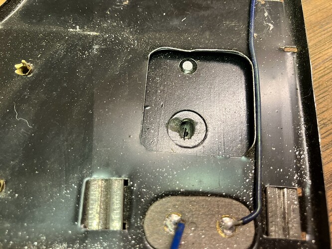 Sakai_O27_Switch_Worn_Swivel_Hole