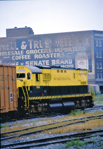NYS&W Alco C-430 #3006 drilling Binghamton, NY yard. August 1984