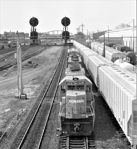 CR.  SD40 #6291 (ex B&O #7488 & CNJ #3067 blt 5-67) with freight near CP Works in Altoona.  August 16, 1977