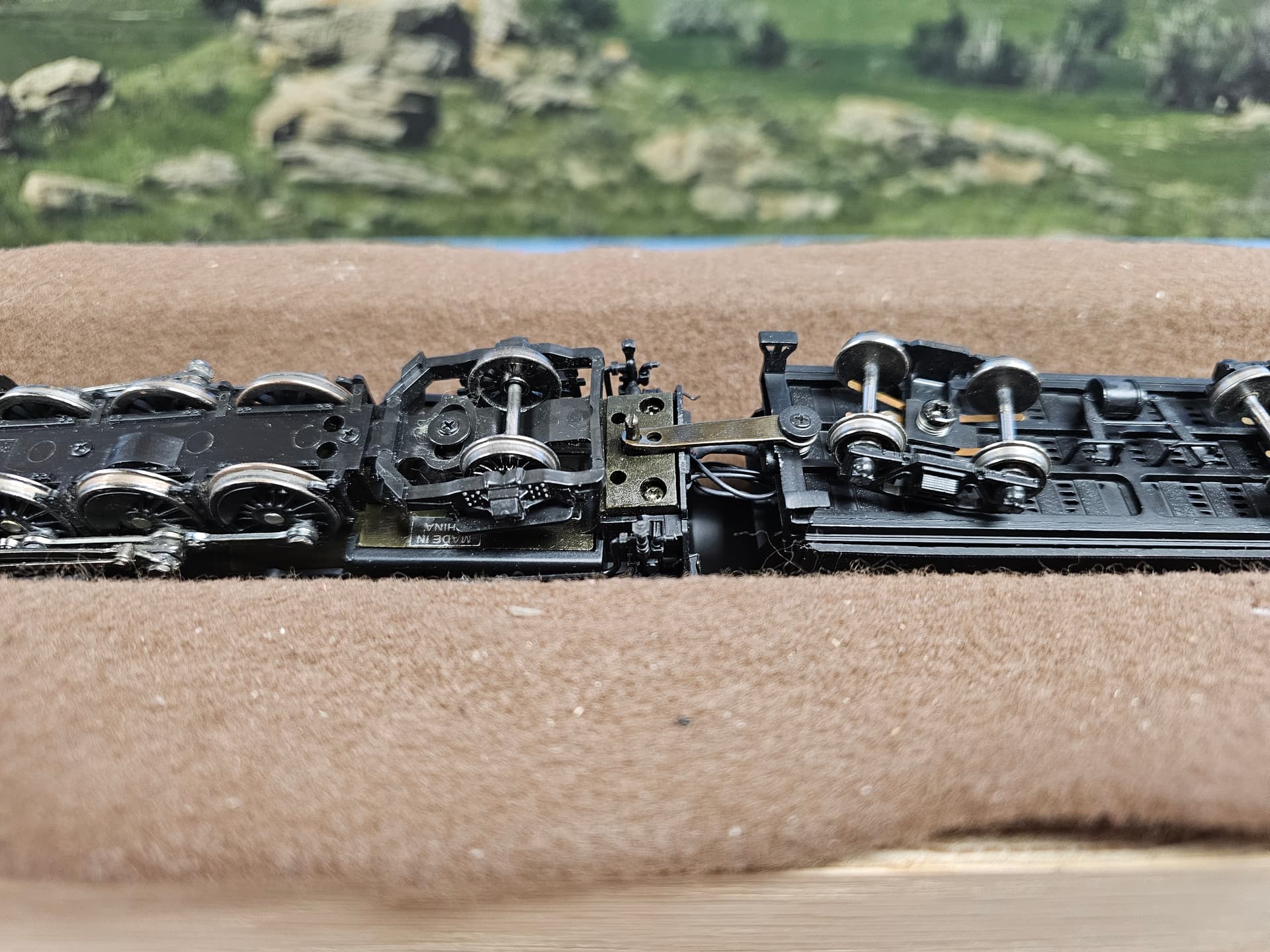 BLI Locomotive 2-8-2 Tender attach bar to engine - Model Railroader ...