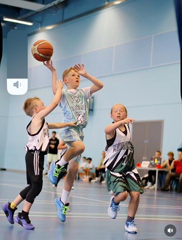 James Basketball 1